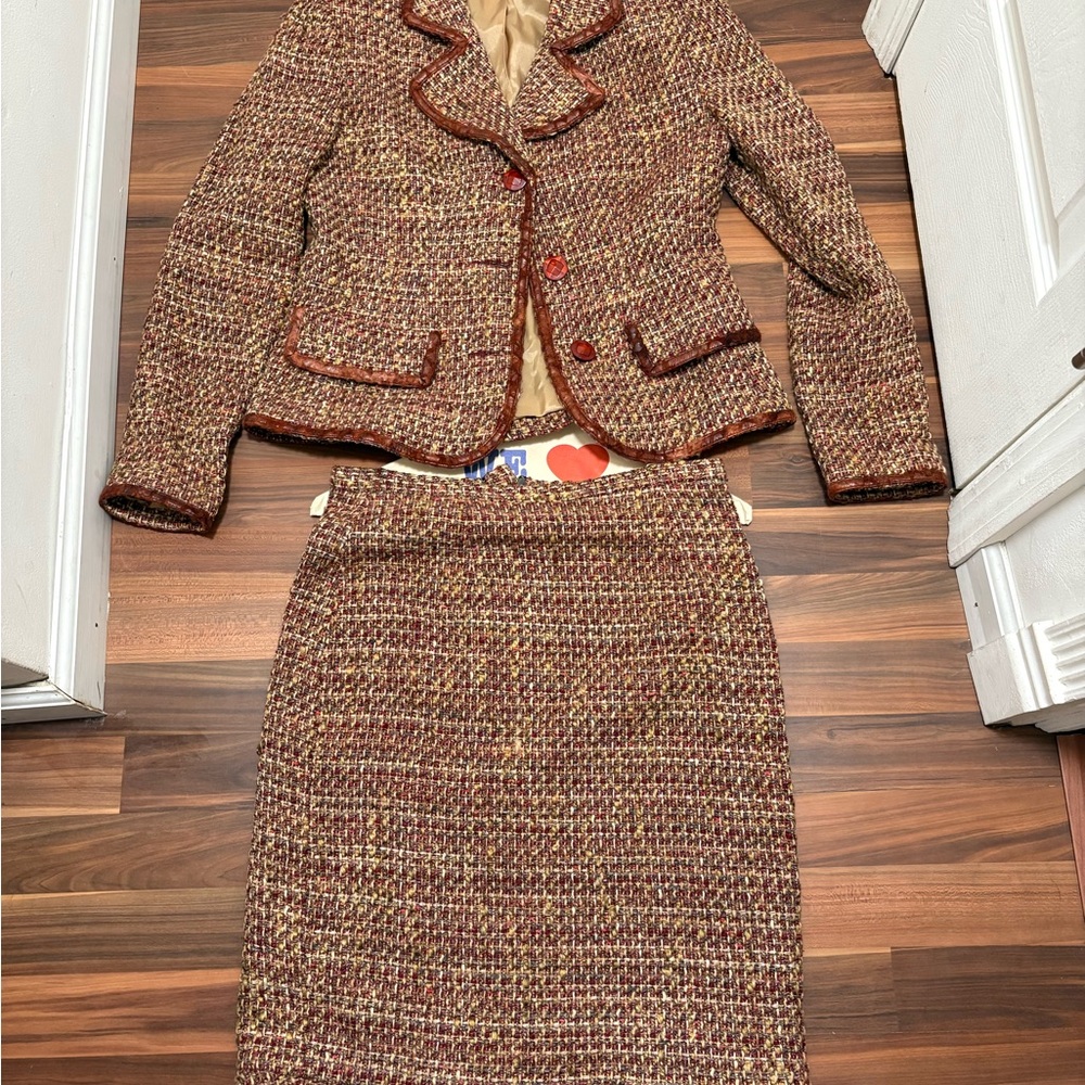 Neiman Marcus vintage women’s suit skirt size 4